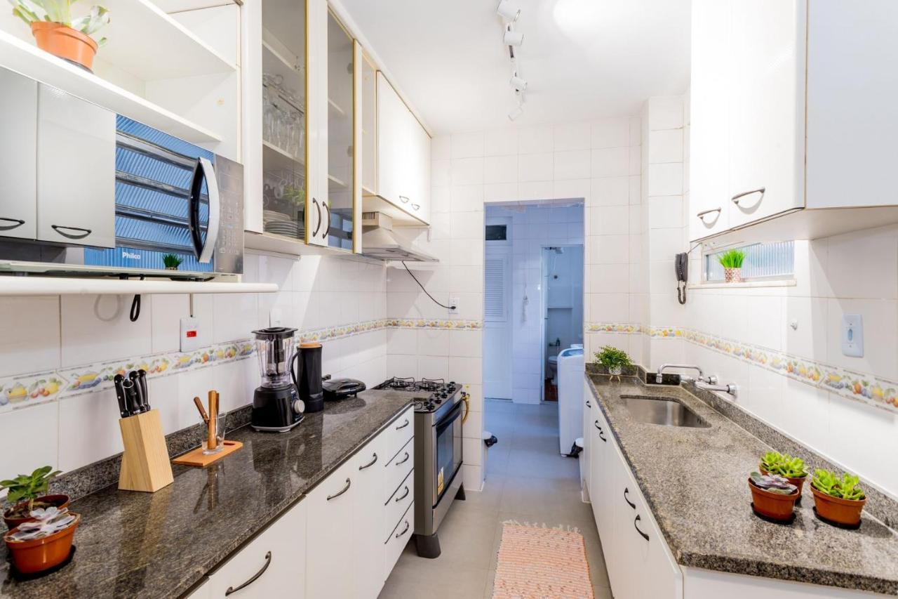 Copacabana Beach Oasis: Stylish 2-3 Bedroom Apartments Steps from Sand Rio de Janeiro Exterior photo